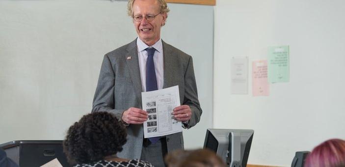 Professor Stanley Ross teaching a class 